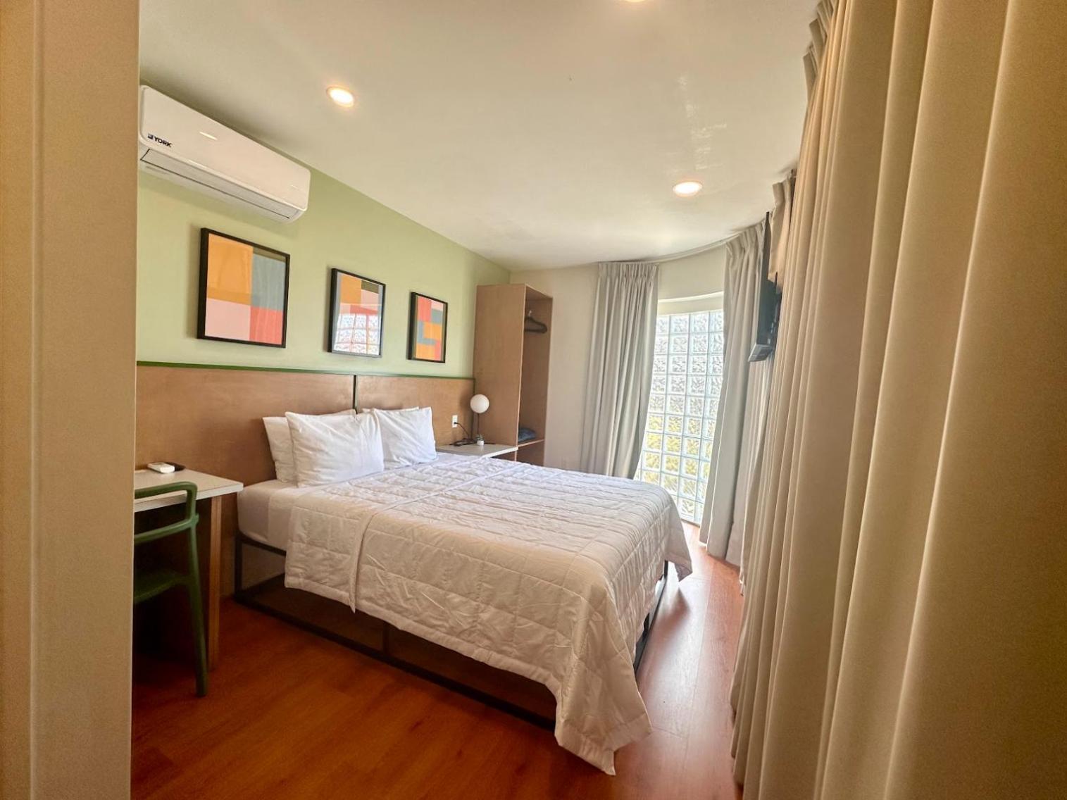 Intj Hotel Tijuana Buitenkant foto